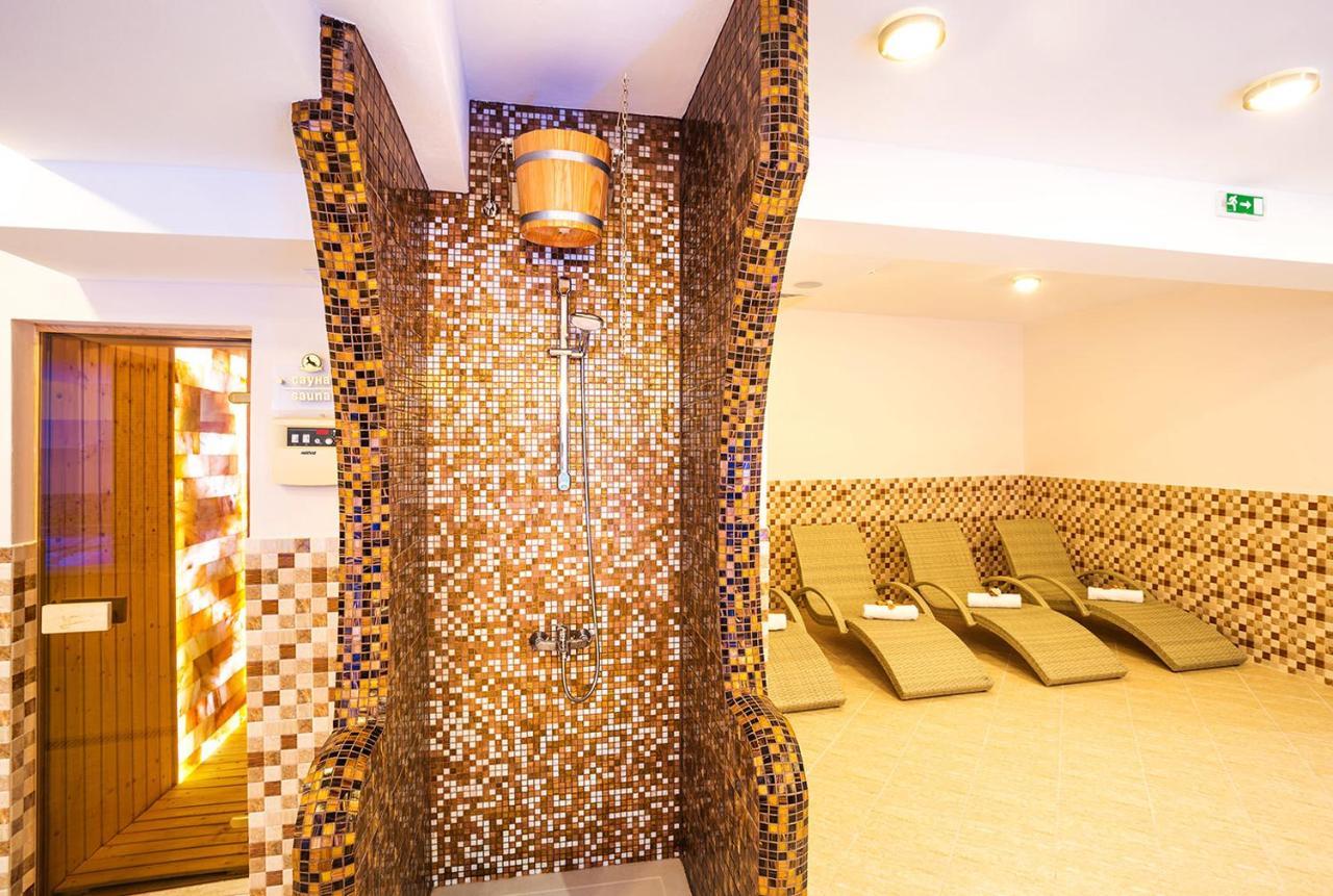Family Hotel Romantika ヴェリングラード エクステリア 写真