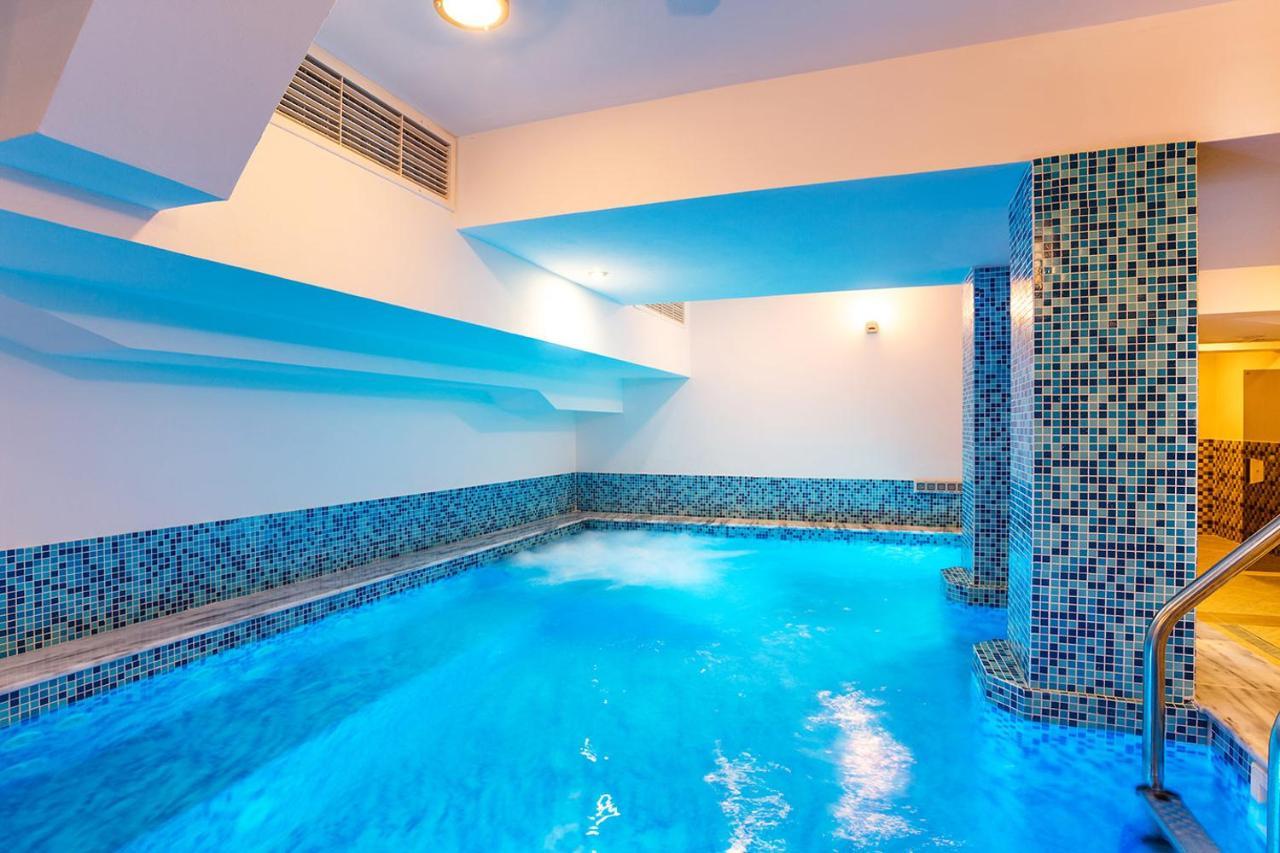 Family Hotel Romantika ヴェリングラード エクステリア 写真